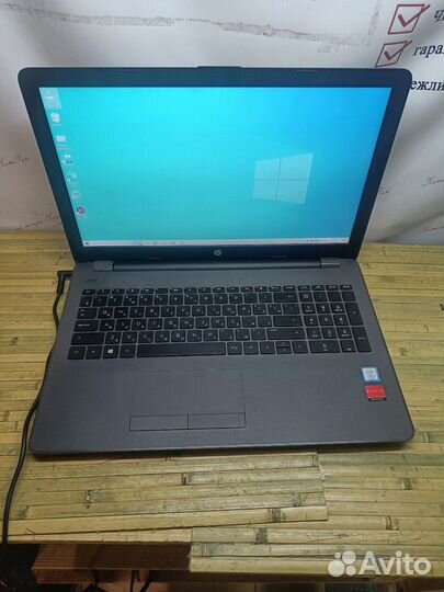 Современный ноутбук HP с SSD