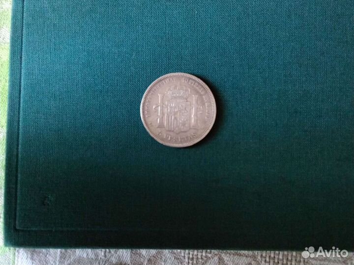 Серебряные иностранные монеты