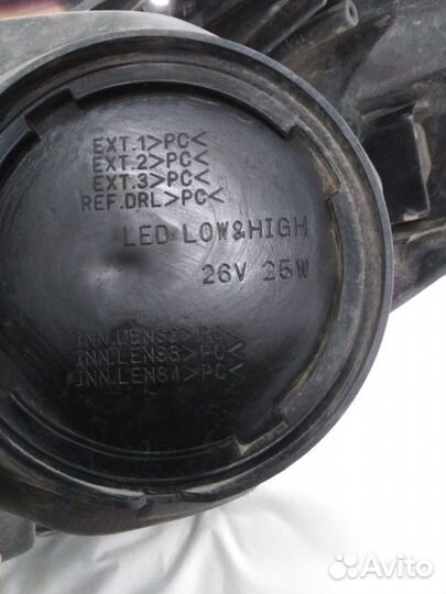 Фара передняя правая mitsubishi pajero sport 3