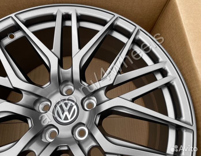 Кованые диски VW Touareg R20 наличие