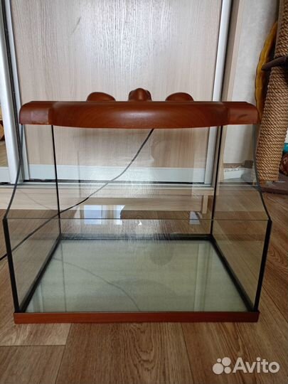 Аквариум (террариум) 50 л стеклянный с лампой