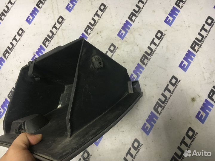 Бардачок Форд Фокус 1