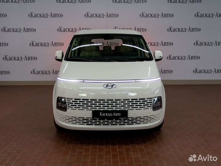 Hyundai Staria 2.2 AT, 2022