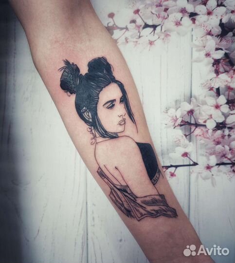 Тату-мастер