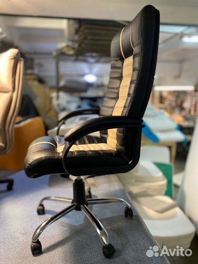 Компьютерное кресло