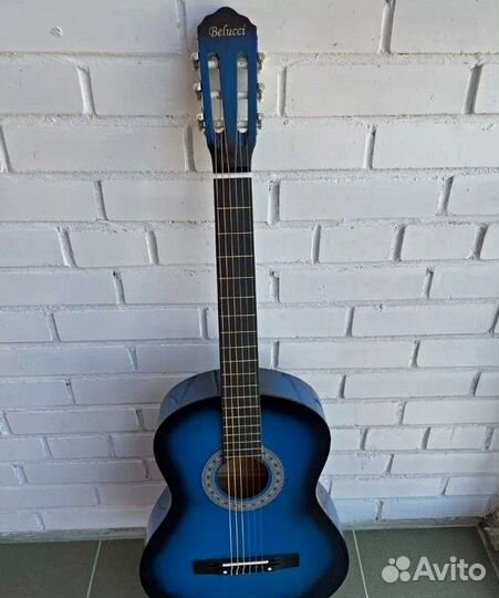 Гитара акустическая, классическая в наличии