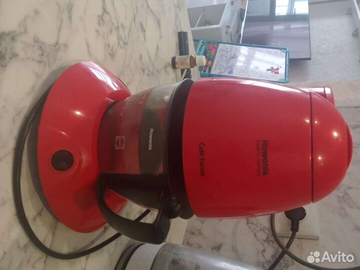 Кофеварка новая