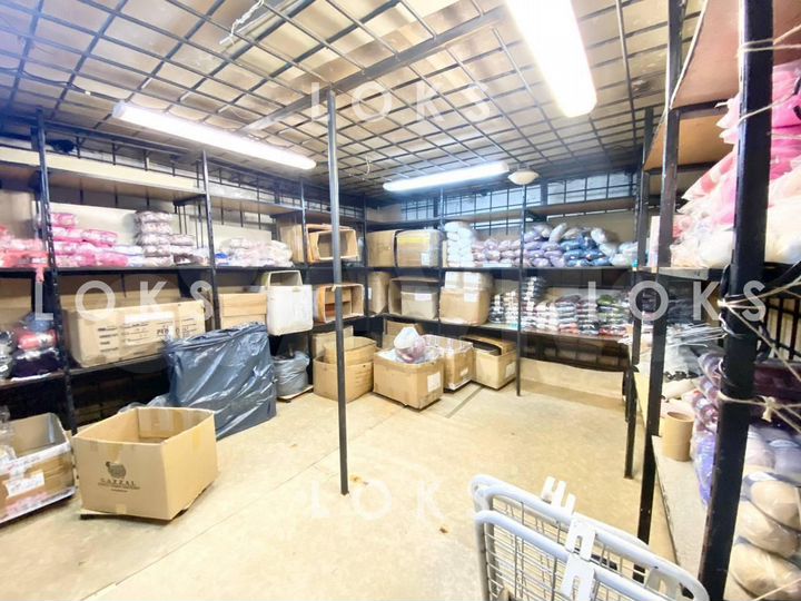 Теплый склад в центре 108м2, цоколь