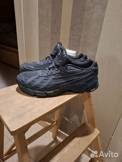 Кроссовки Adidas Orketro 