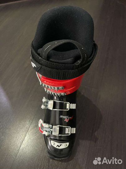 Горнолыжные ботинки nordica