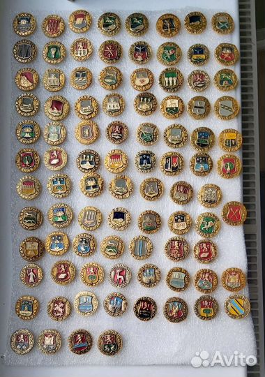 Коллекция значков. Древний герб города