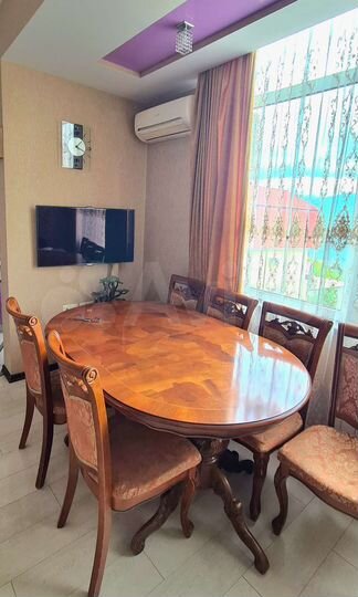 2-к. квартира, 56 м², 2/5 эт.