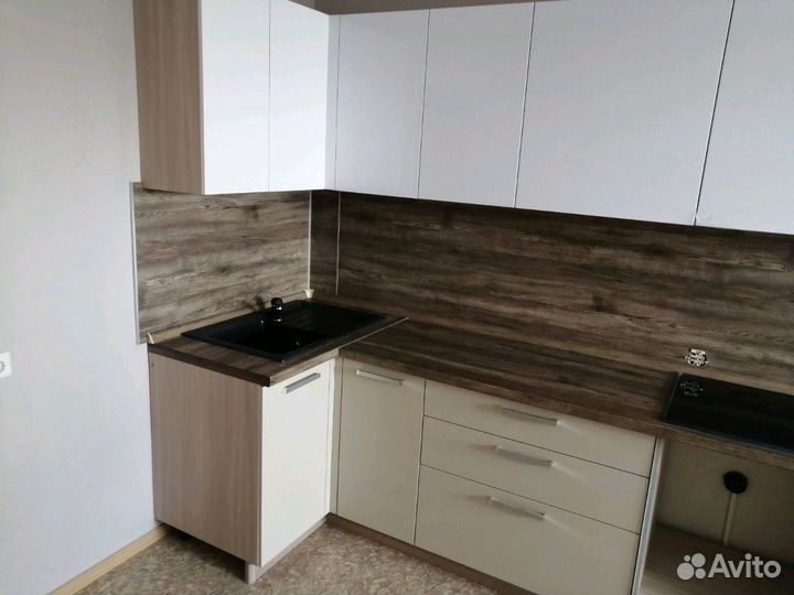 Кухня новая