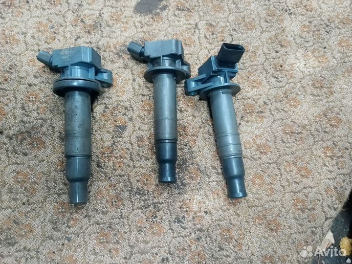 Катушка зажигания на Тойота Авенсис 02г
