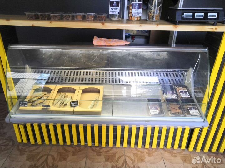 Холодильник витрина бу