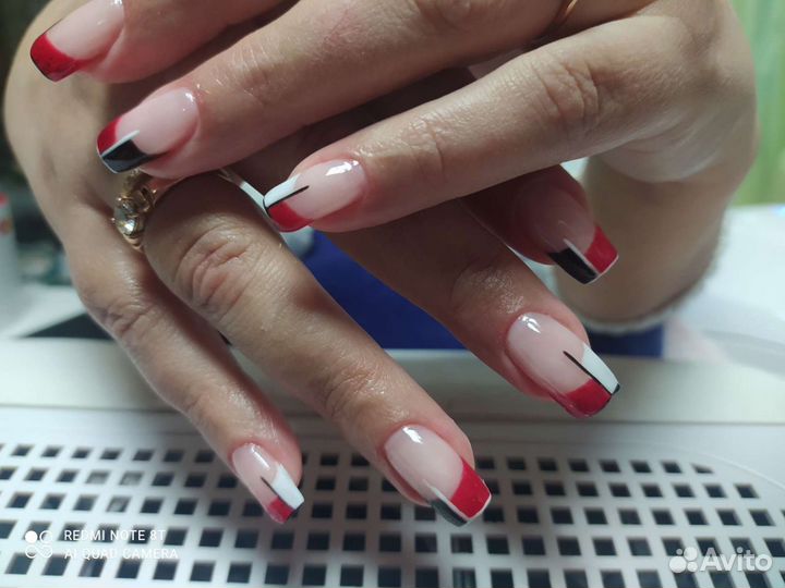 Маникюр,наращивание ногтей