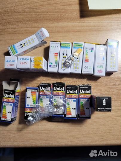 Лампы G4 220 вольт 10 LED и 7 галогенных