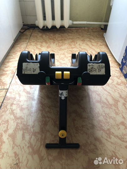 База изофикс Recaro