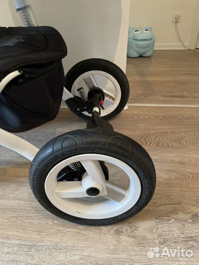 Коляска с касественными колясами Bebemobile