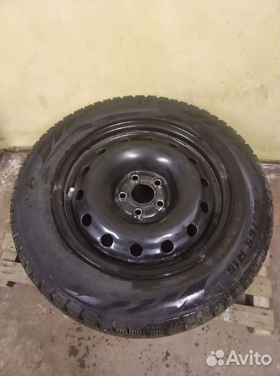 Pirelli Formula Ice 185/65 R15
