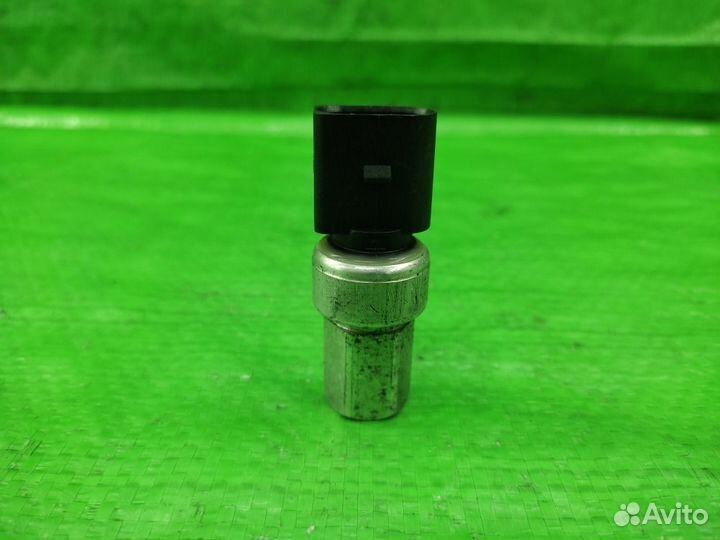 Датчик кондиционера Touareg/Transporter/Golf и др