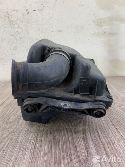 Корпус воздушного фильтра Opel Astra H Z14XEP