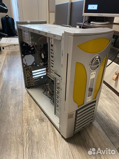 Корпус для компьютера - Системный блок с начинкой