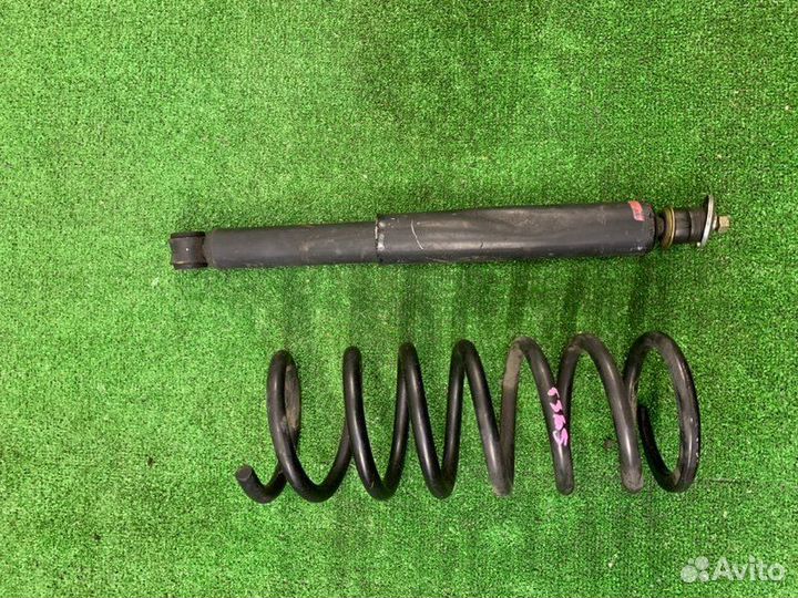 Амортизатор задний Toyota Gaia ACM10G 1AZ-FSE 2001