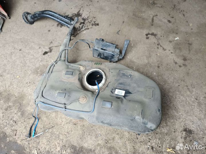 Бензобак/топливный бак Opel Corsa D