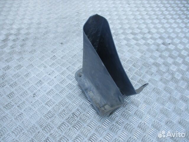 Кожух рулевой колонки Scania 1735822