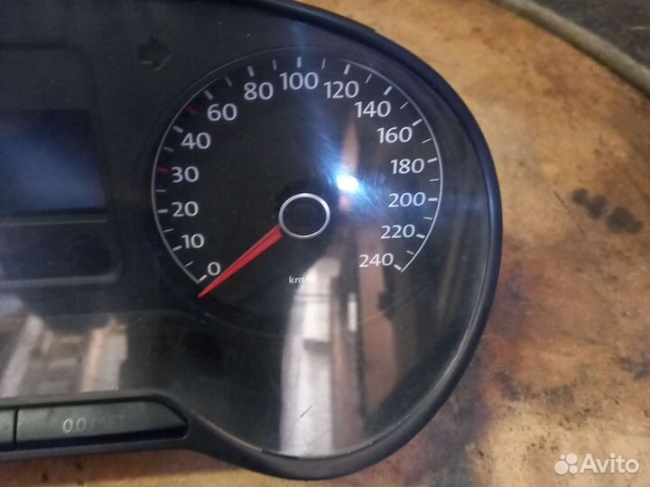 Щиток приборов на volkswagen polo седан