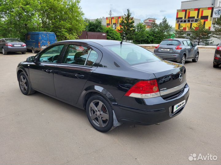 Opel Astra 1.8 AT, 2012, 180 000 км