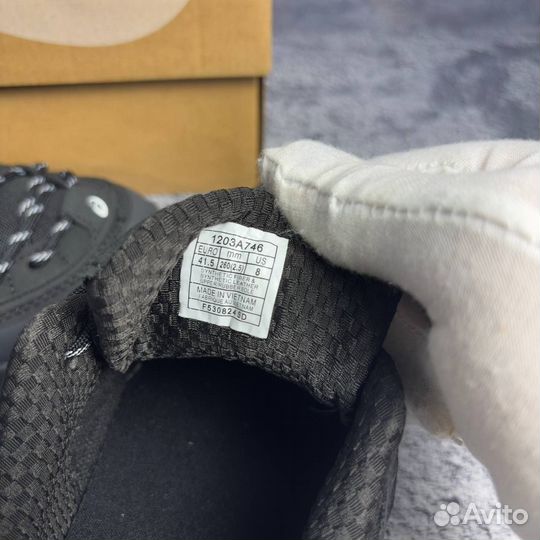 Кроссовки asics gel pickax