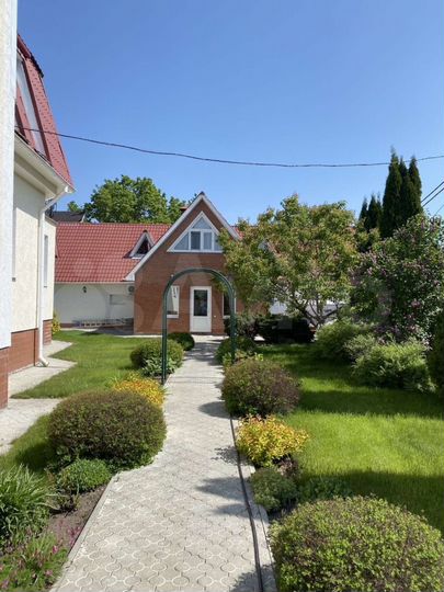 Коттедж 268,3 м² на участке 12 сот.