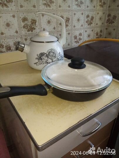 Сковорода керамическая с крышкой