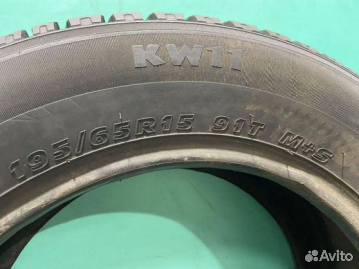 Marshal I'Zen Stud Snow KW11 195/65 R15