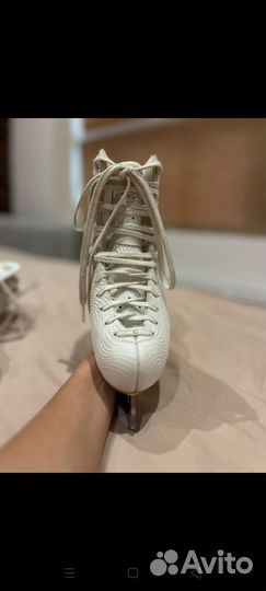 Фигурные коньки edea 220