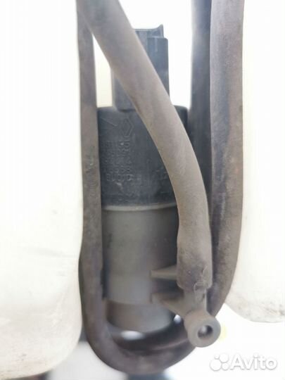 Бачок омывателя Рено Логан c насосом