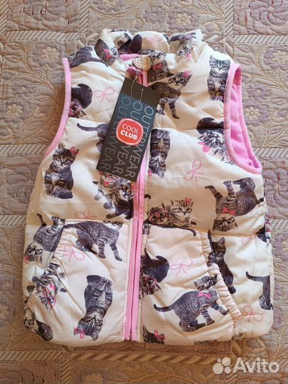 Новая жилетка для девочки 98 размер