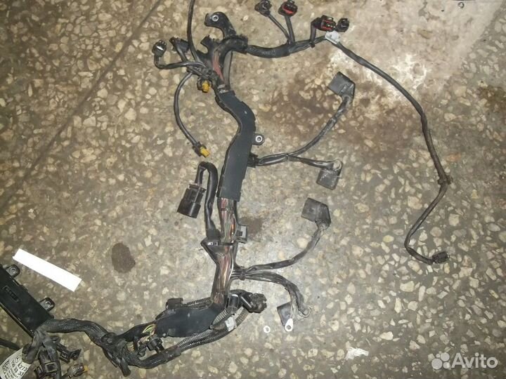 Электропроводка двигателя. На форсунки