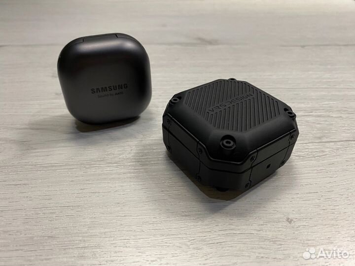 Беспроводные блютуз наушники Samsung Bads Live