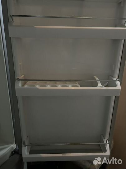 Холодильник liebherr