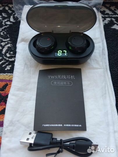 Беспроводные наушники,новые