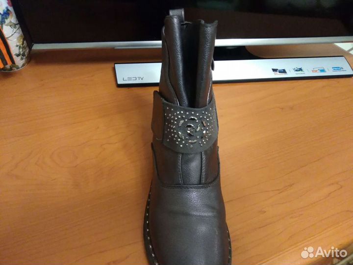 Сапожки для девочки