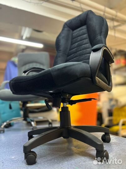 Компьютерное кресло