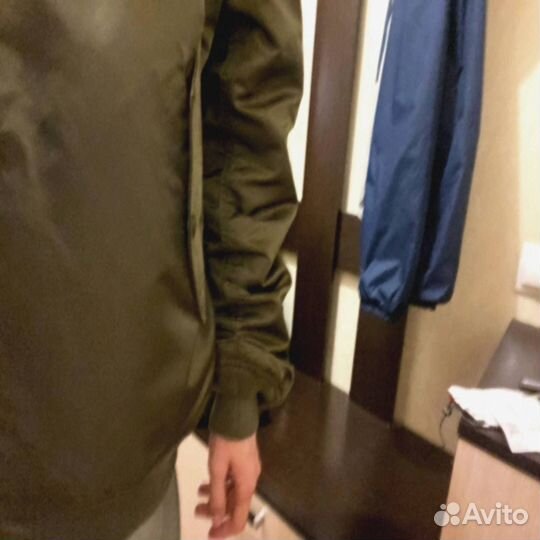 Бомбер alpha industries 2023