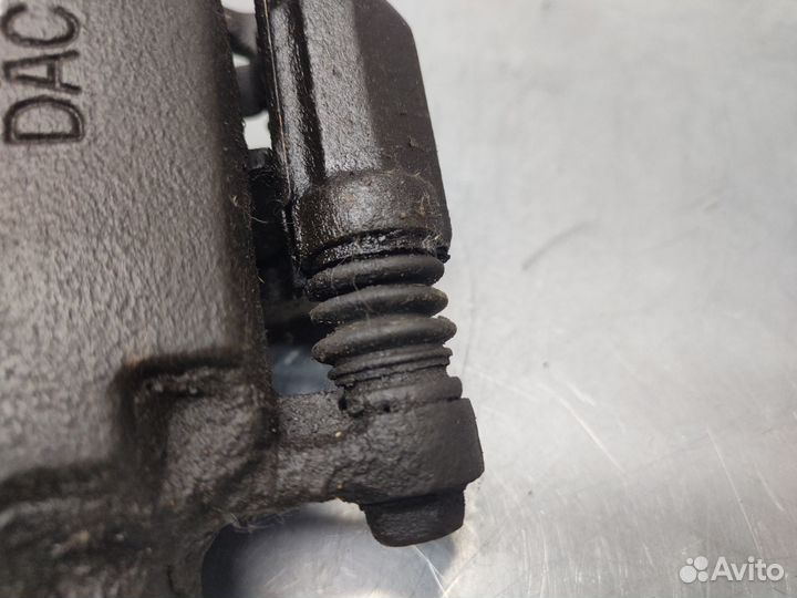 Суппорт тормозной передний Daewoo Magnus 1999 г.в