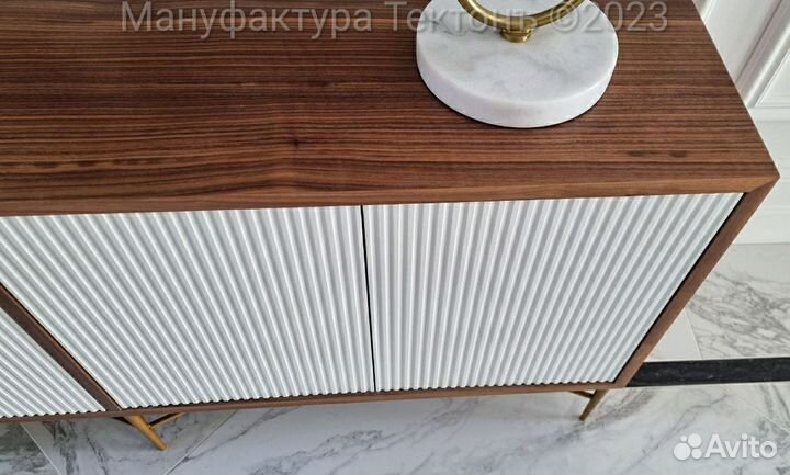 Дизайнерская тумба в шпоне Американский орех