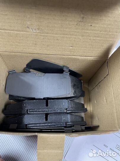 Колодки тормозные задние Toyota LC200