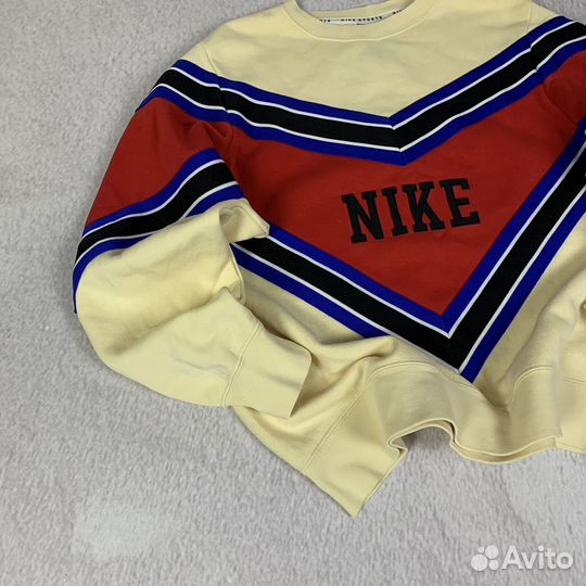 Свитшот Nike